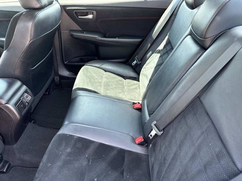 Used 2015 Toyota Camry XSE FWD image 28