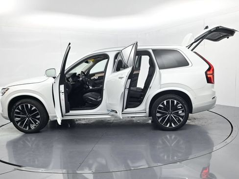 Used 2025 Volvo XC90 B5 Plus AWD/4WD image 56
