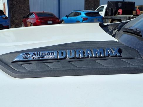 Used 2023 Chevrolet Silverado 2500 LT image 9