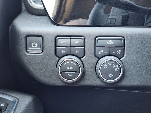 New 2026 Chevrolet Silverado 1500 LT w/ Texas Edition Plus image 23