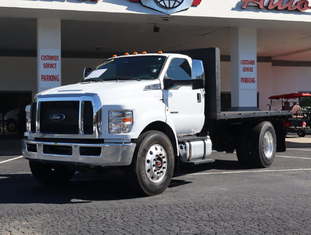 Used 2018 Ford F650 2WD Regular Cab Super Duty image 1