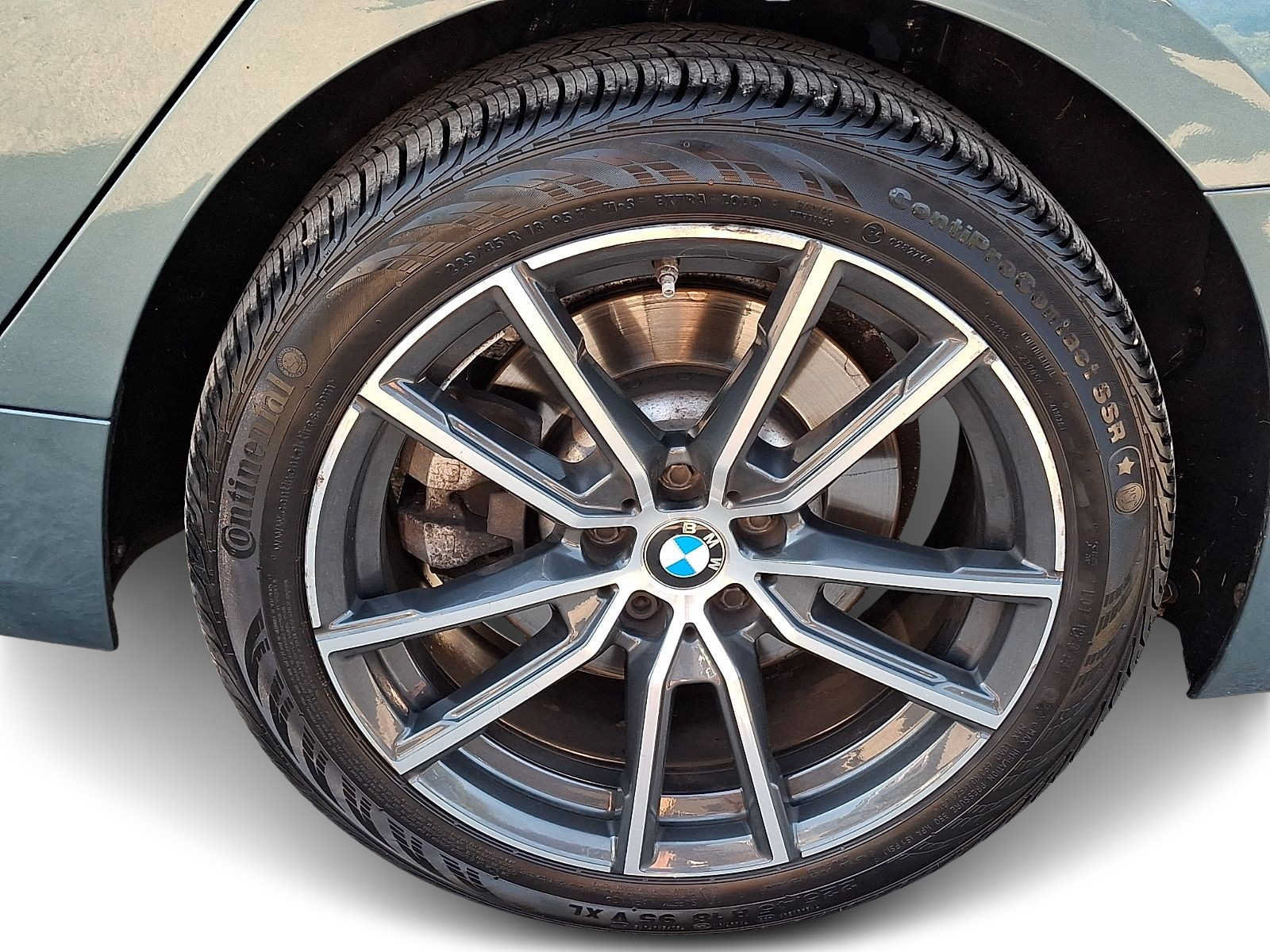 Used 2019 BMW 330i xDrive Sedan w/ Driving Assistance Package AWD/4WD image 7