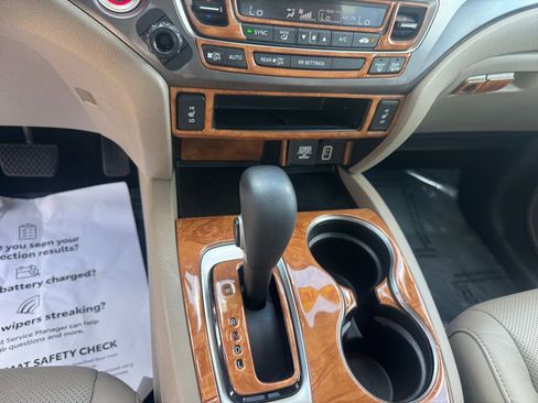 Used 2019 Honda Ridgeline RTL image 11