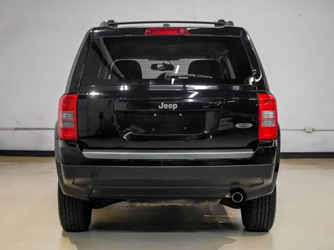 Used 2017 Jeep Patriot Sport w/ Power Value Group FWD image 13