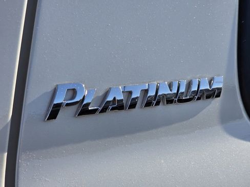 Used 2014 Toyota Sequoia Platinum AWD/4WD image 8