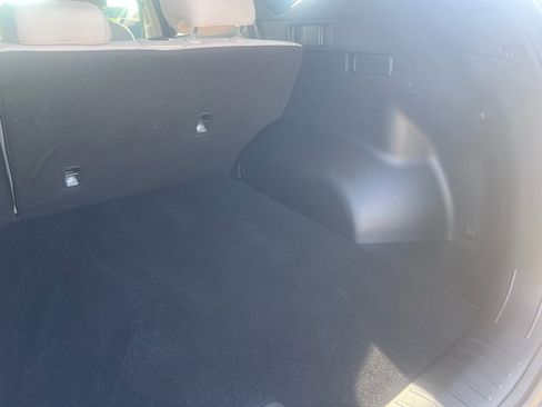 Used 2025 Hyundai Tucson SE image 12