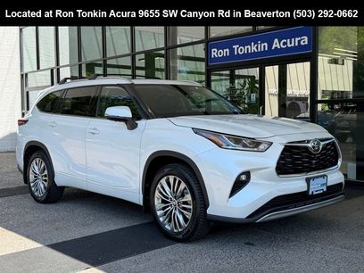 Used 2025 Toyota Highlander Platinum