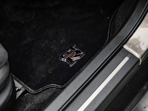 Used 2009 Nissan GT-R Premium image 55