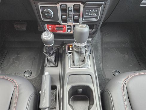 New 2026 Jeep Wrangler Unlimited Rubicon AWD/4WD image 11
