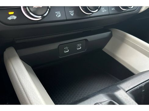 Used 2025 Honda Accord SE image 29
