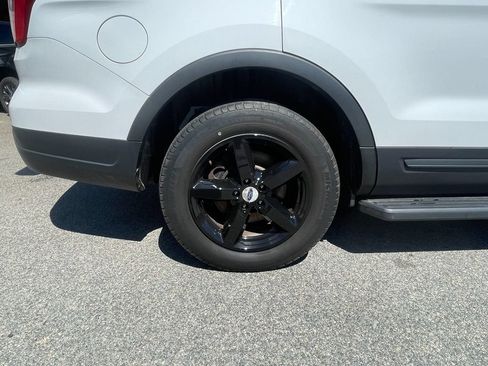 Used 2018 Ford Explorer 4WD w/ Class II Trailer Tow Package image 31