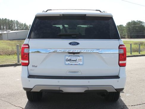 Used 2020 Ford Expedition XLT image 23