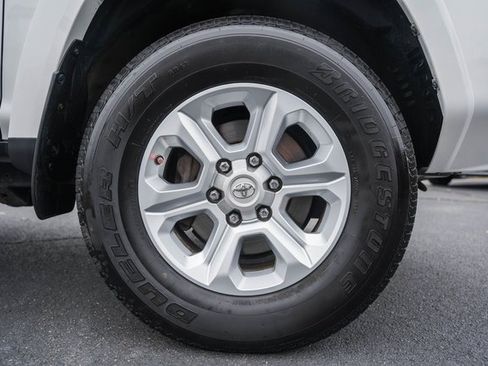 Used 2019 Toyota 4Runner SR5 image 15