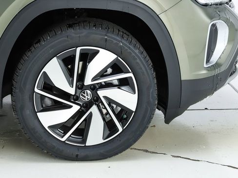 New 2026 Volkswagen Atlas SEL image 14