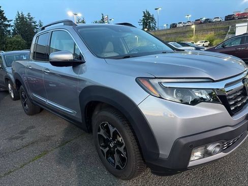 Used 2020 Honda Ridgeline RTL-E image 2