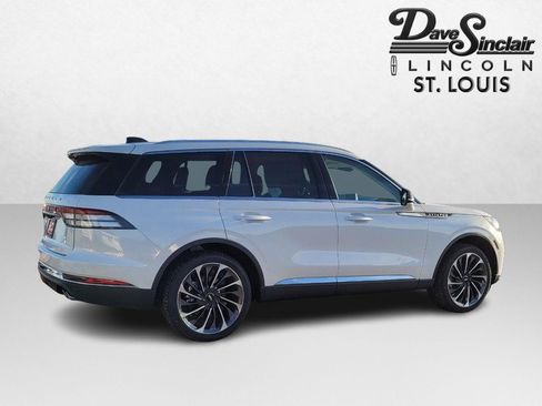 New 2026 Lincoln Aviator Reserve image 5