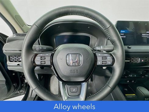 Used 2025 Honda Accord Touring image 19