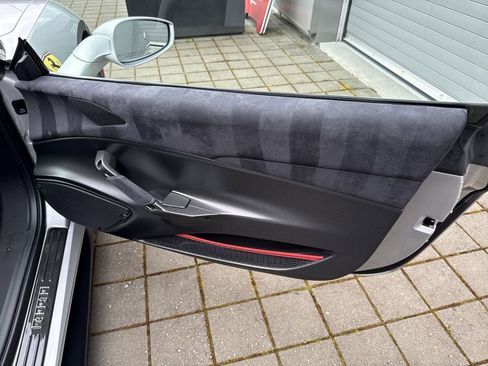 Used 2019 Ferrari 488 Pista Coupe image 29