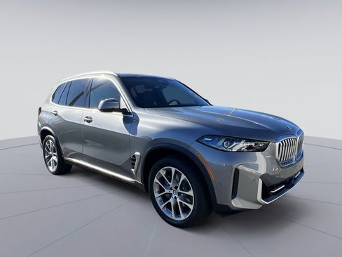New 2026 BMW X5 xDrive40i w/ Climate Comfort Package image 7