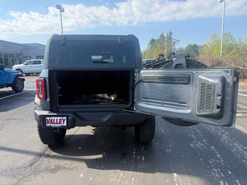 Used 2023 Ford Bronco Big Bend w/ Sasquatch Package AWD/4WD image 47