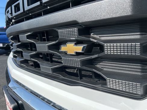 New 2026 Chevrolet Silverado 1500 W/T w/ WT Value Package AWD/4WD image 9