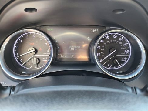 Used 2020 Toyota Camry XLE image 29