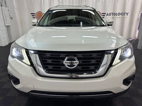 Used 2019 Nissan Pathfinder Platinum AWD/4WD image 4