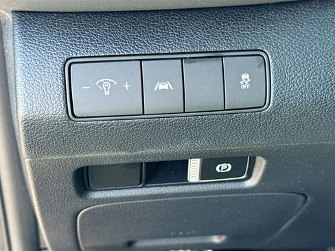 Used 2023 Hyundai Santa Fe SE FWD image 33