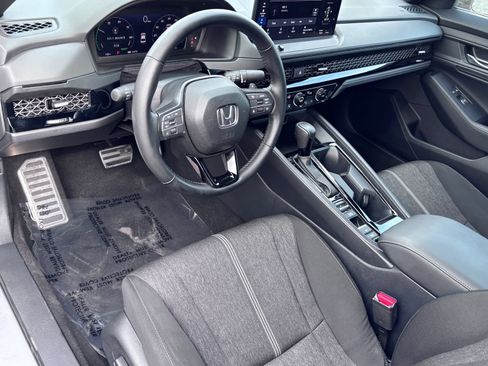 Used 2024 Honda Accord Sport image 17
