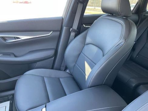 Certified 2025 INFINITI QX50 Pure AWD/4WD image 15