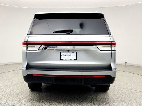 Used 2022 Lincoln Navigator Reserve RWD image 6