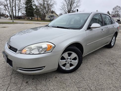 Used 2008 Chevrolet Impala LT FWD image 1