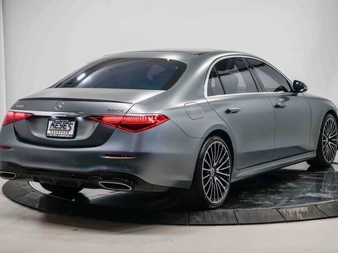 Used 2022 Mercedes-Benz S 500 S 500 image 4