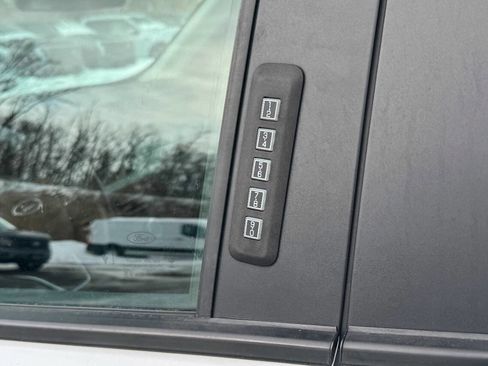 Used 2023 Ford Maverick Lariat w/ Lariat Luxury Package image 17