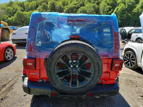 Used 2024 Jeep Wrangler Unlimited Sahara AWD/4WD image 4