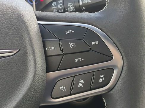 New 2026 Chrysler Voyager LX FWD image 31
