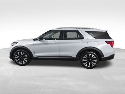 Certified 2025 Ford Explorer Platinum w/ LUX Leather Package AWD/4WD image 4
