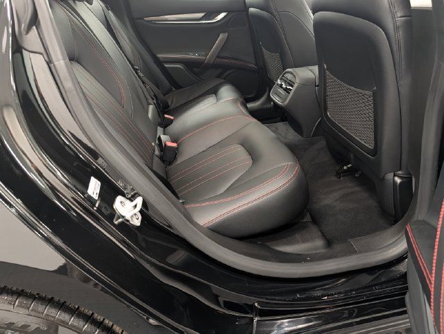 Used 2018 Maserati Ghibli S Q4 AWD/4WD image 26