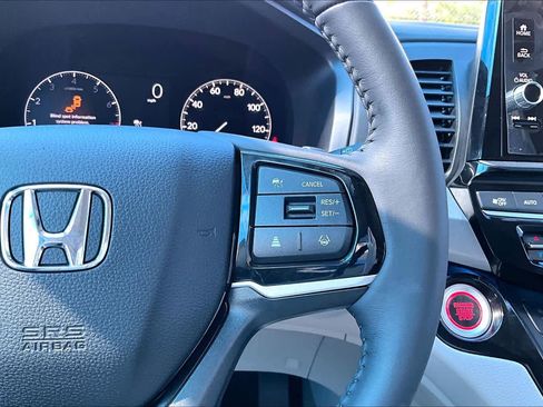 Used 2026 Honda Odyssey Touring image 25