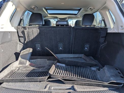 Used 2023 Nissan Rogue SV w/ SV Premium Package image 19