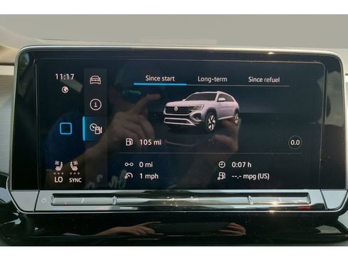 Used 2024 Volkswagen Atlas Cross Sport SE FWD image 19
