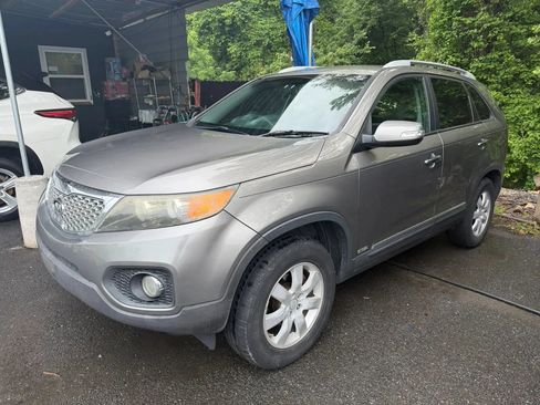 Used 2011 Kia Sorento LX w/ Convenience Pkg AWD/4WD image 1