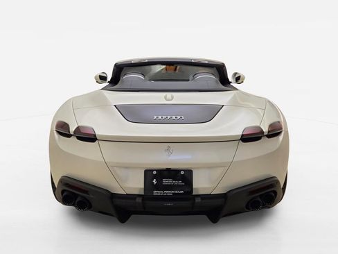 Used 2026 Ferrari Roma Spider RWD image 10