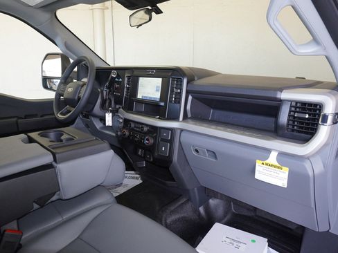 New 2026 Ford F550 4x4 Regular Cab Super Duty image 29
