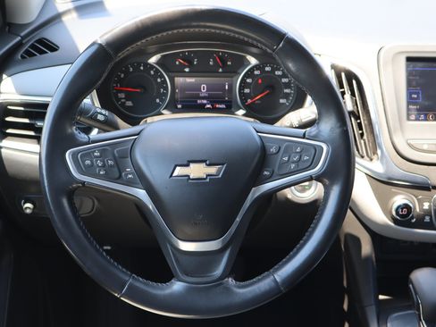 Used 2022 Chevrolet Equinox LT FWD image 17