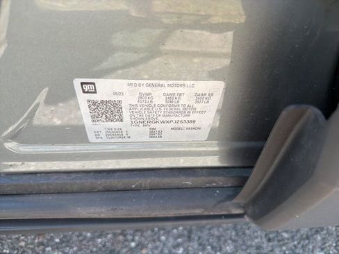 Used 2023 Chevrolet Traverse LT image 12