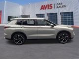 Used 2024 Mitsubishi Outlander SE image 5