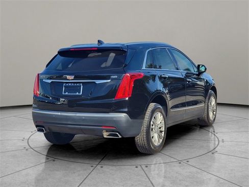 Used 2018 Cadillac XT5 Luxury image 12