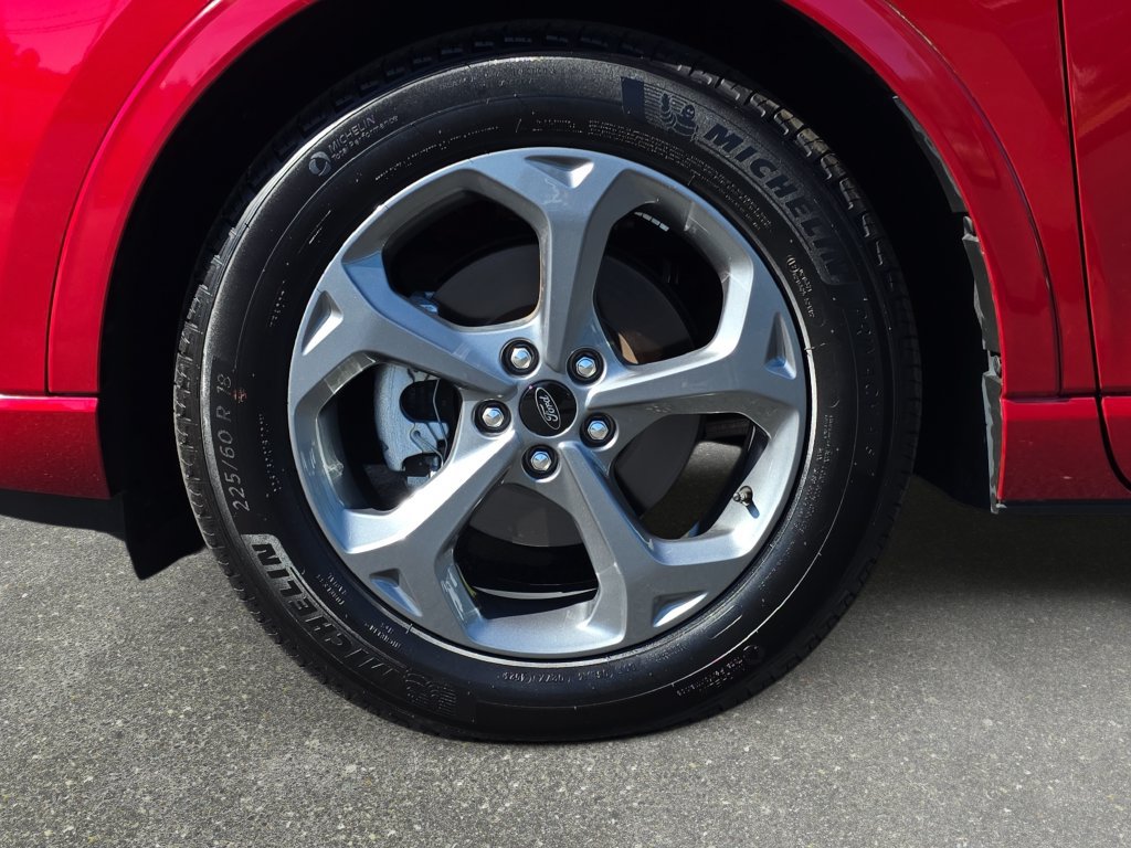 Used 2024 Ford Escape ST-Line w/ Tech Pack #1 FWD image 32