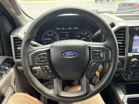 Used 2019 Ford F350 XLT w/ XLT Premium Package AWD/4WD image 23
